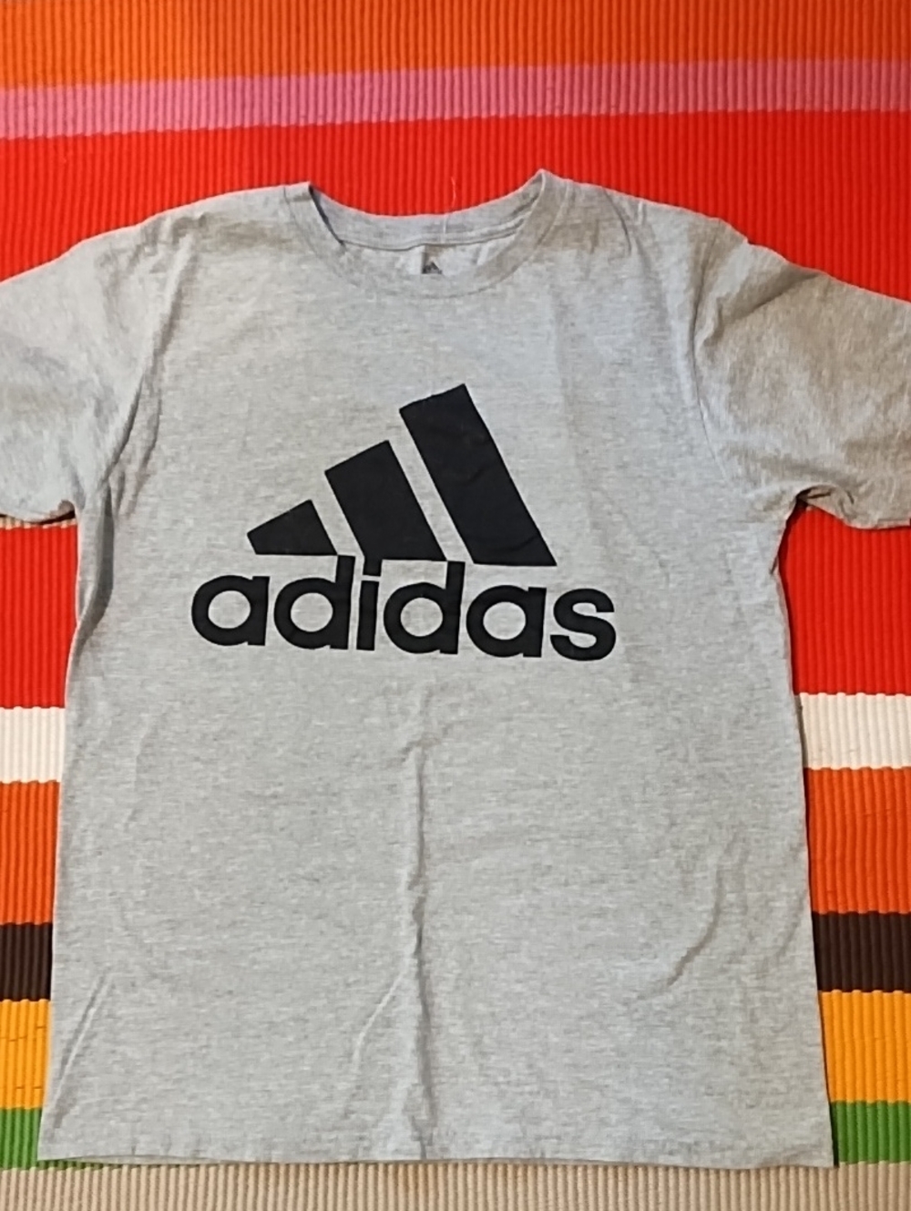 adidas Short-Sleeve Grey Tee with Black Logo VGC Medium.